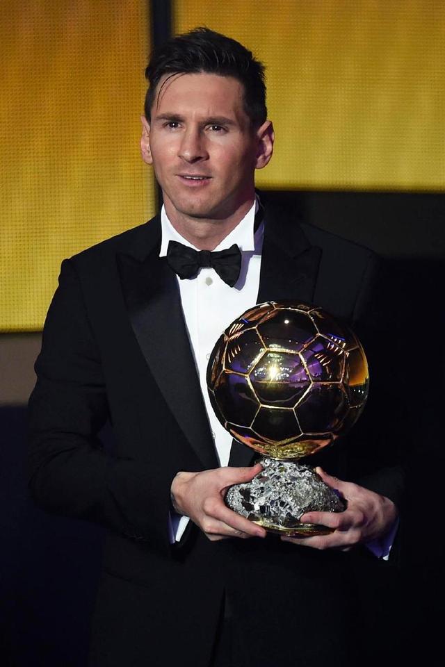 半场：博洛尼亚0-0那不勒斯，乔纳森-罗远射造险（半场战报：博洛尼亚0-0那不勒斯，乔纳森-罗远射险破门）