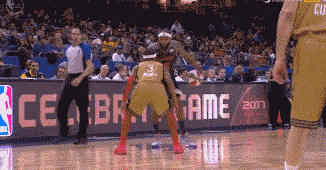 亚历山大：我们对自己要求很高&有奖金拿起床就很精神（亚历山大：自我要求极高，奖金激励让我醒来就干劲十足）