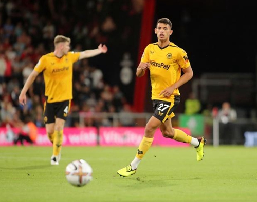 弗兰克：帕利尼亚能和本坦库尔互补，之前我就密切关注他了（弗兰克：早已关注帕利尼亚，他与本坦库尔互补）