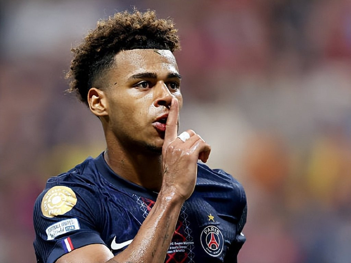 官方：美国国门马特-特纳转会里昂，并租借回归新英格兰革命（官宣：美国门将马特-特纳加盟里昂，随后租借回新英格兰革命）