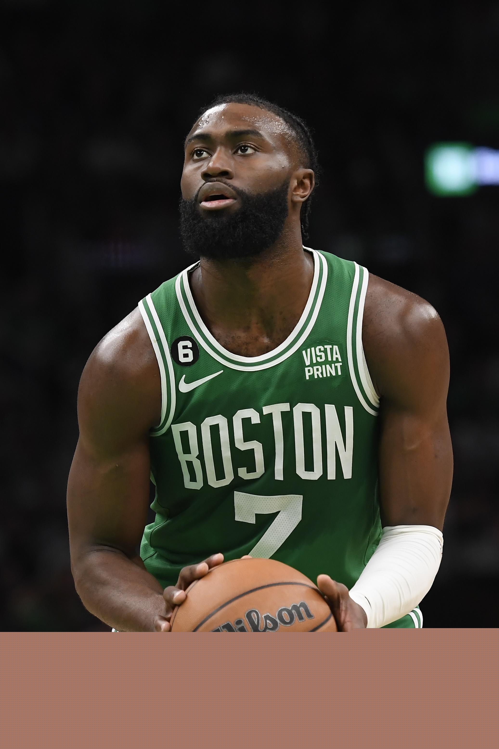 射击世界杯总决赛：江伊婷满中夺冠 中国队四金收官（射击世界杯总决赛：江伊婷满环夺魁，中国队四金圆满收官）