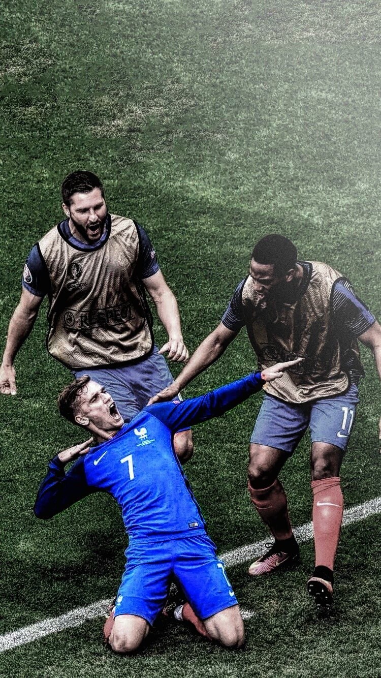 为梦想坚持的人最帅（坚守梦想的人最耀眼）