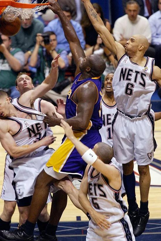 2-0，4-3！欧联杯之王神了，英超140亿对决战老东家，赢球=搅乱争冠格局（2-0到4-3！欧联杯之王炸裂，英超140亿豪门再战旧主，赢球就搅乱争冠格局）