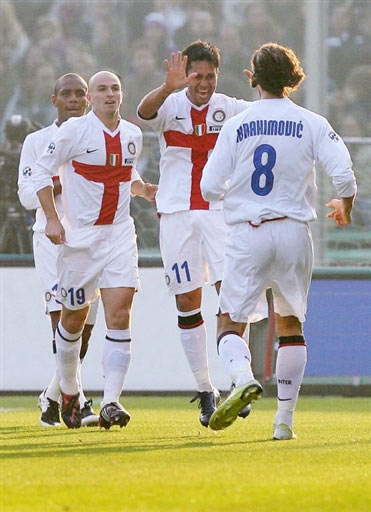 CBA球员最佳阵容提名：前三竞争激烈,（CBA最佳阵容提名出炉：前三名之争白热化）