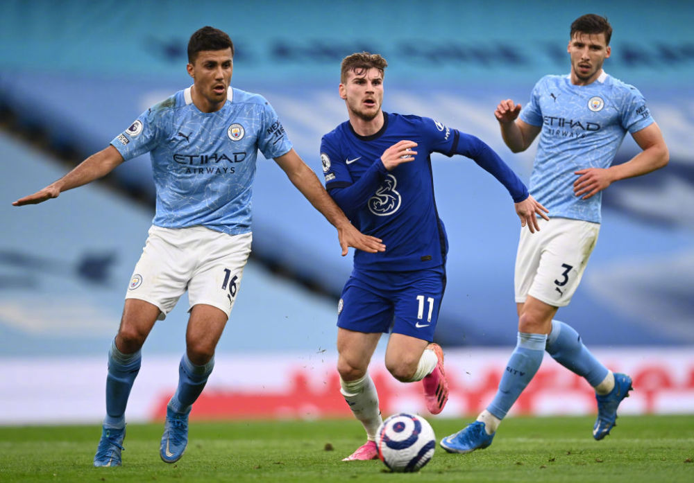 贾顺浩获英国杰出校友奖：盼更多中国年轻球员或教练继续开拓（贾顺浩荣膺英国杰出校友奖，期待更多中国青年球员与教练勇于开拓）