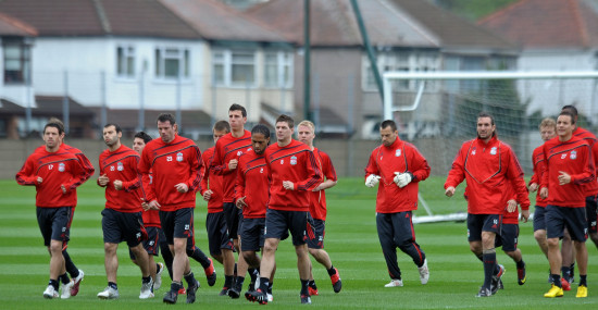 官方：英格兰名哨奥利弗将执法欧冠皇马客战奥林匹亚科斯（官宣：英格兰名裁奥利弗吹罚欧冠皇马客场战奥林匹亚科斯）