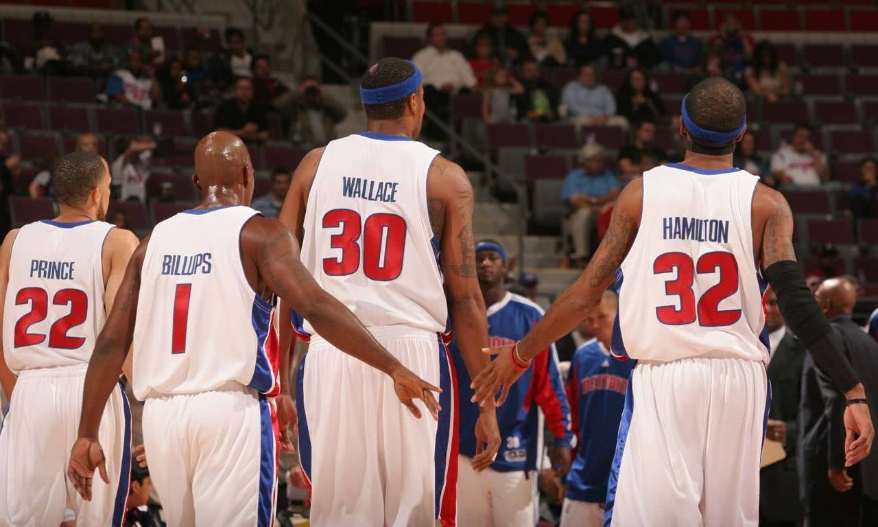 媒体人：某直播平台获得新赛季CBA版权，将直播部分场次（媒体人士称某直播平台已拿下新季CBA版权 将直播部分比赛场次）