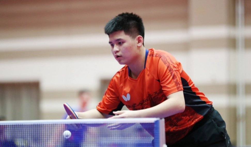 体育欧冠：维尼修斯 本泽马双响 皇马5-2逆转战胜利物浦